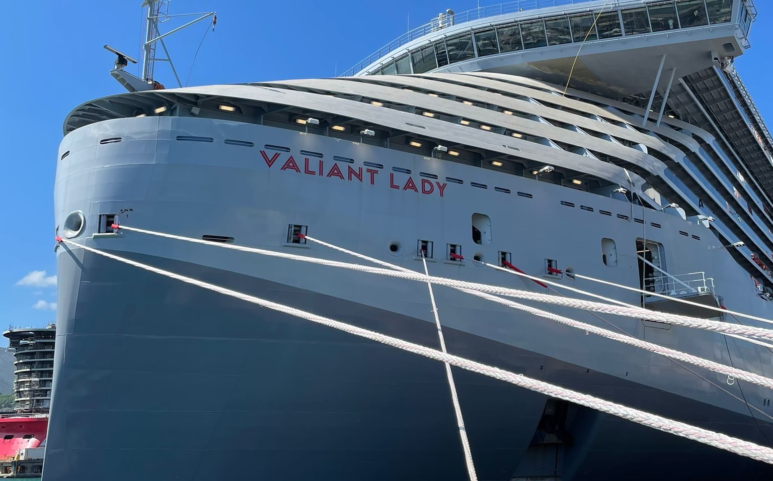 Virgin Voyages:Fincantieri consegna la Valiant Lady e vara la nuova Resilient Lady