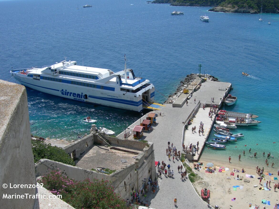 L’Isola di Capraia entra in servizio sulla Formia-Ponza/Ventotene al posto del Quirino