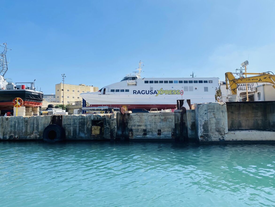 Ragusa Ferries si prepara a esordire sul mercato dei traghetti con il catamarano San Giorgio