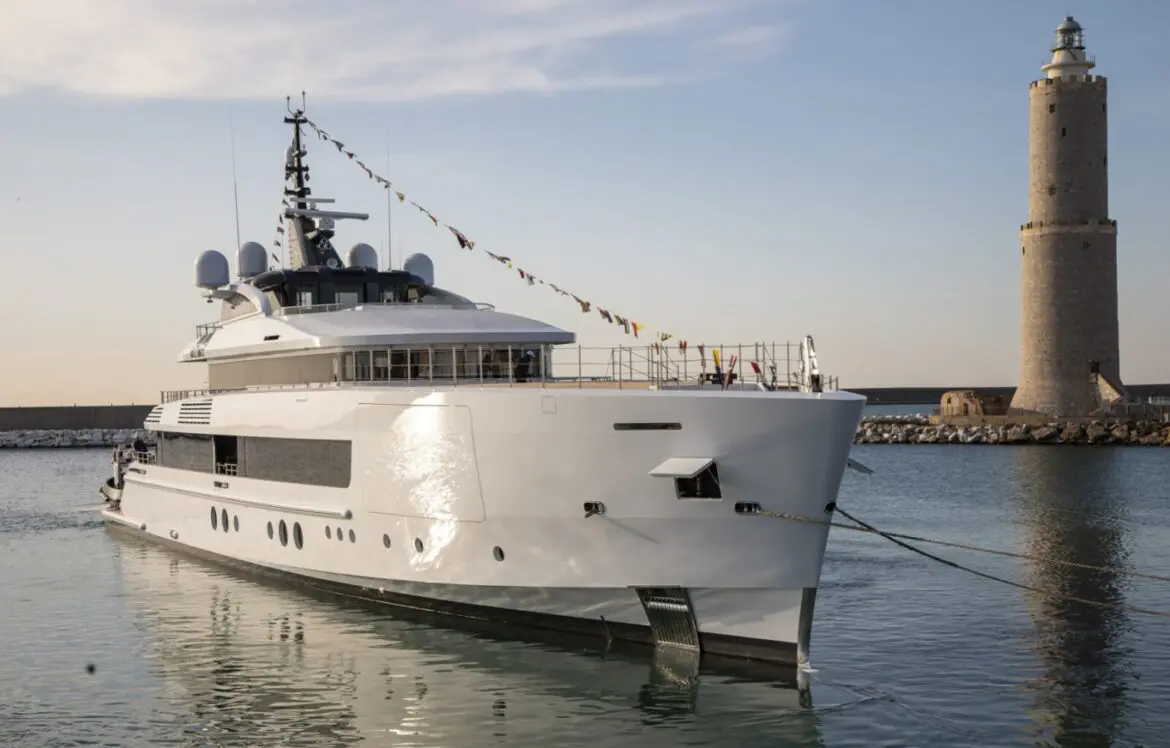 Il cantiere navale Benetti di Livorno ha varato il nuovo yacht FB283