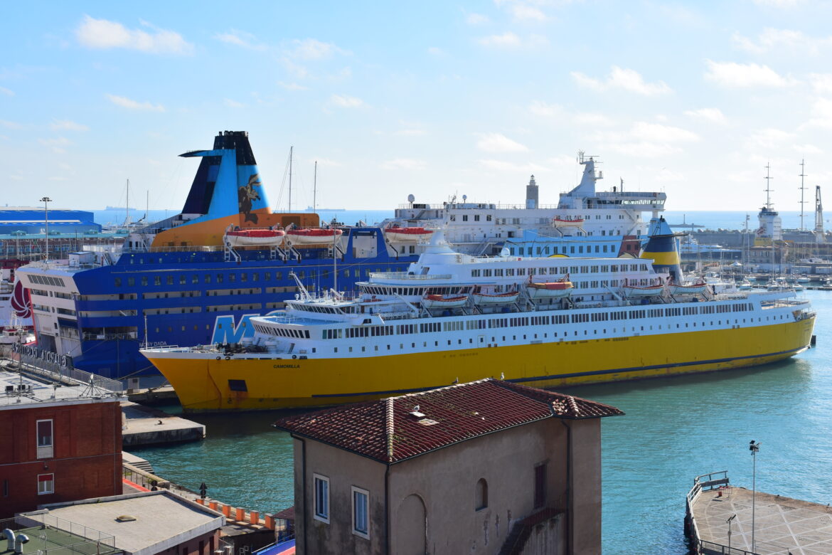 Algerie Ferries noleggia il traghetto Camomilla in vista della stagione estiva