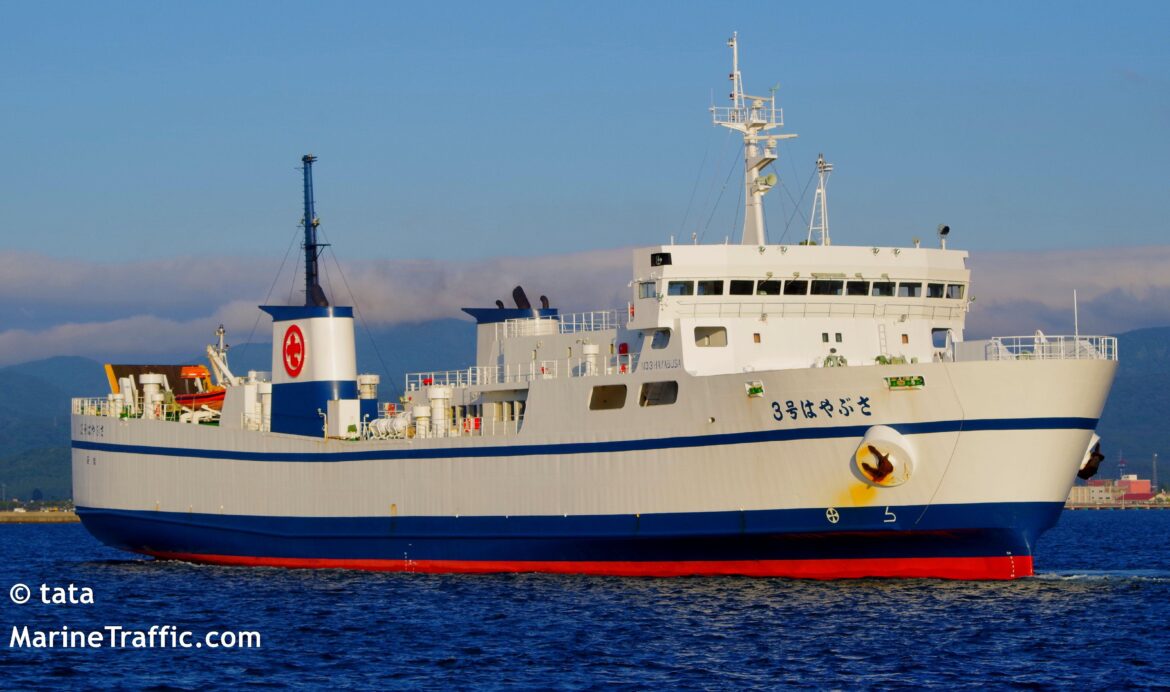 La compagnia greca Saronic Ferries ha acquistato il traghetto giapponese Hayabusa 3